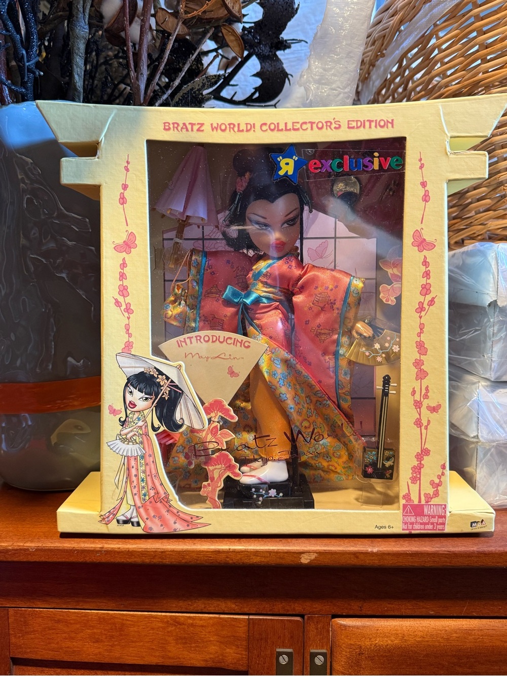 Bratz World! May Lin Collector’s Edition Doll in Pink & Orange Kimono